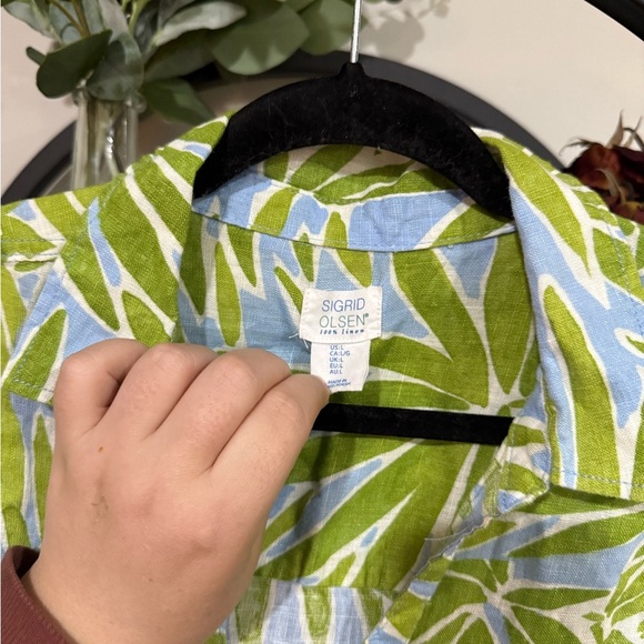 Sigrid Olsen tropical Green and Blue Button Down Shirt size large - Picture 4 of 7